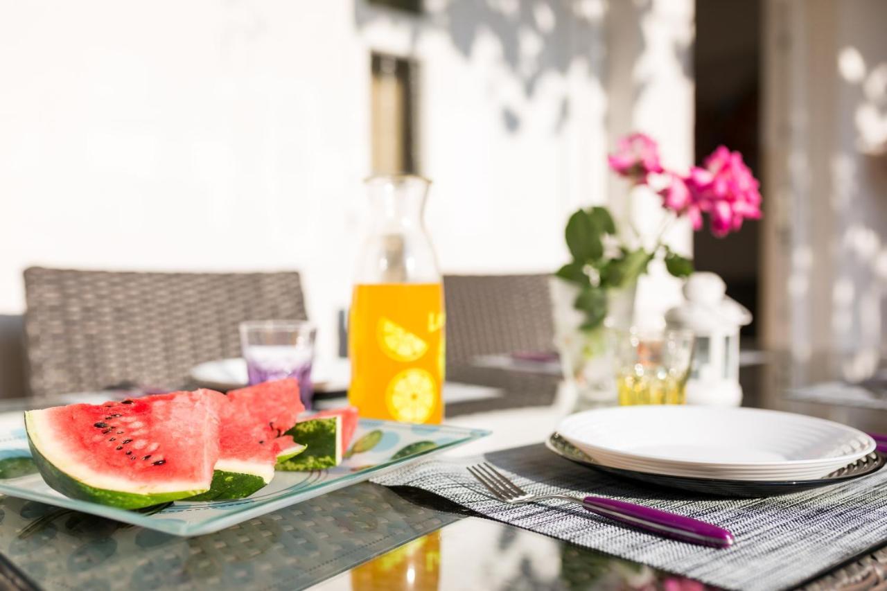Lara - Apartment Near The Beach Vrbnik Εξωτερικό φωτογραφία